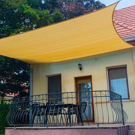 Apartamento Almadiszallasok Balatonalmádi