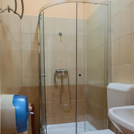 Almadiszallasok Apartamento *