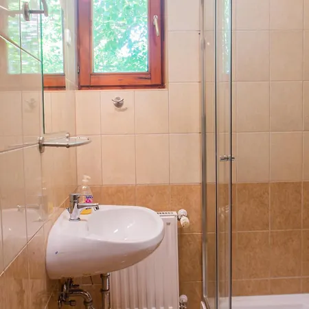 Apartamento Almadiszallasok *